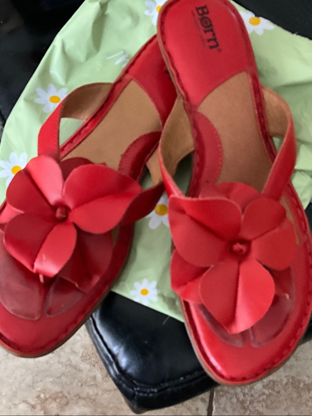 BORN SANDALS
